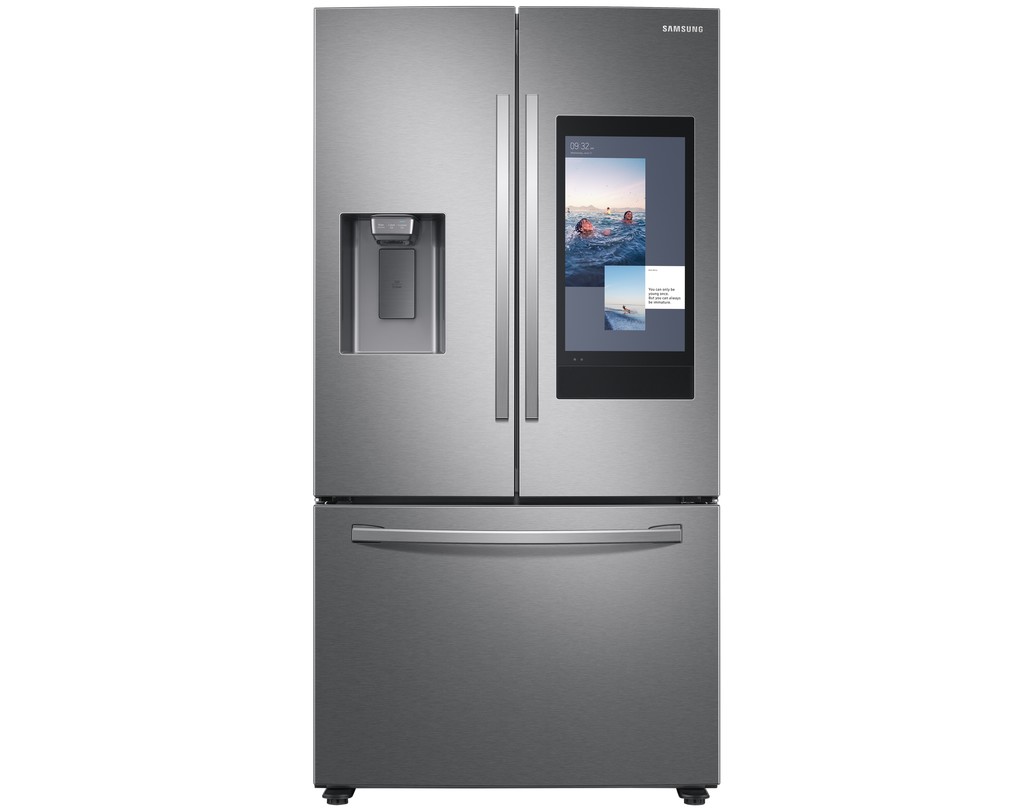 El nuevo frigo Family Hub de Samsung te recomienda recetas, hace la lista de la compra y permite compartir vídeos en su pantalla
