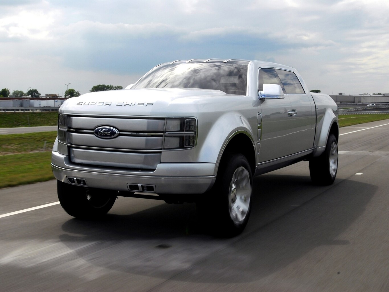 Así era la descomunal Ford F-250 Super Chief, la pick-up con nombre de locomotora que usaba hasta tres combustibles para moverse