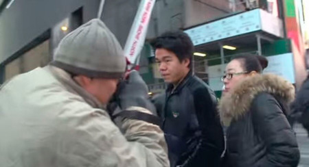 Bruce Gilden y su street photography en Nueva York, nuevamente en vídeo