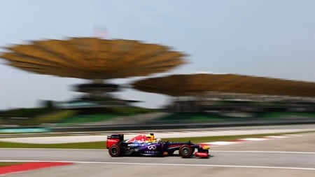 Sebastian Vettel encabeza los libres 3 con mucha incertidumbre