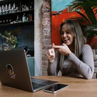 Centro Relevo, la plataforma que impulsa una conectividad sin barreras para personas sordas en Colombia 