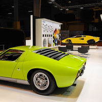 Lamborghini Polo Storico nos deleita con dos "toros" clásicos en el Rétromobile