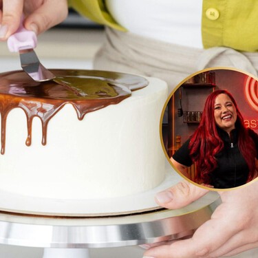 Lili Cuéllar, pastelera experta y mentora en MasterChef 24/7: para aplicar el betún perfecto “el brazo tiene que estar lo más pegado al cuerpo”