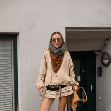 Adiós sandalias Birkenstock, hola zuecos: cinco clones comodísimos que serán clave en el otoño de 2025