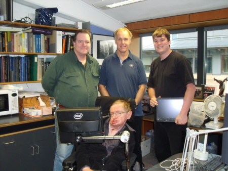 Según Stephen Hawking, la mayoría de amenazas del mundo proceden de la ciencia