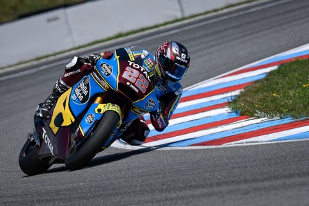 Sam Lowes gobierna la categoría de Moto2 en Austria tras un bonito duelo con Jorge Martín