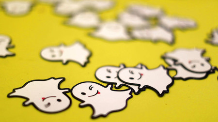 Pese a haber renegado de ella, la publicidad le depara un buen futuro a Snapchat