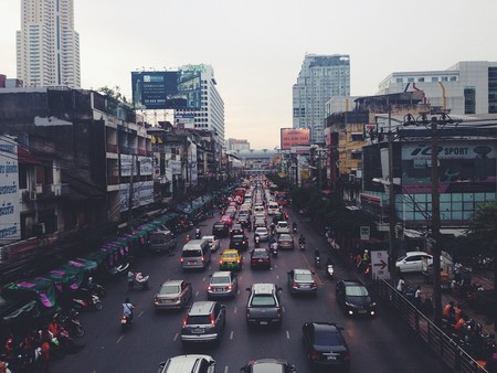 India quiere ser la nueva China en materia de movilidad, y su apuesta por los coches eléctricos es el primer paso