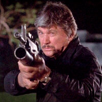 "Hollywood tenía miedo". La razón por la que una leyenda del cine de acción cambió su nombre a mitad de su carrera