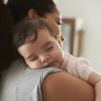 El distanciamiento social aumentó considerablemente los problemas de salud mental en las madres recientes