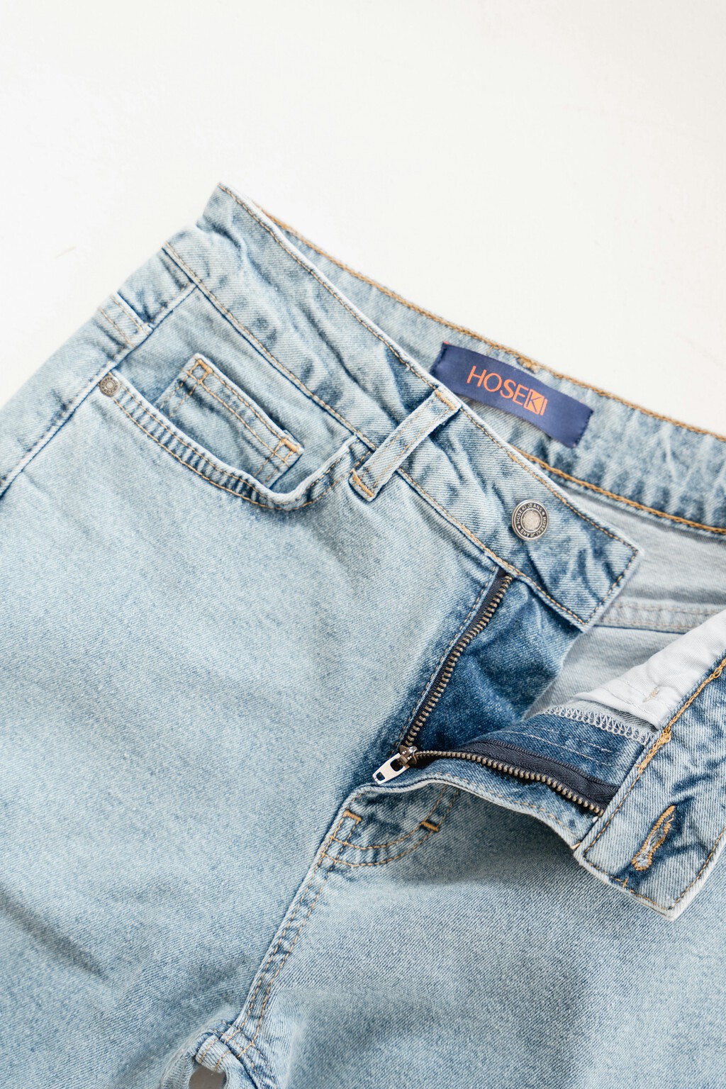 Este es el verdadero uso del bolsillo pequeño de los pantalones vaqueros: "la gente cree que es para las monedas, pero no" 