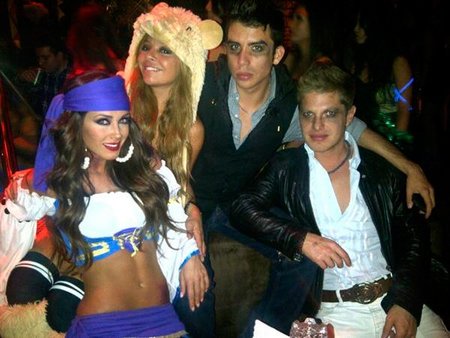 anahi-halloween