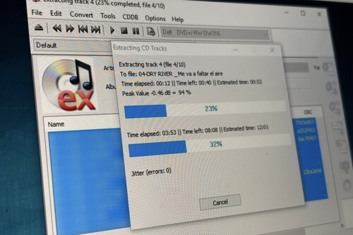 Sony, malware em CDs de música, proteção DRM abusiva, escândalo na era do MP3, pirataria, erro histórico, processos contra Sony, segurança digital. Imagem: Xataka