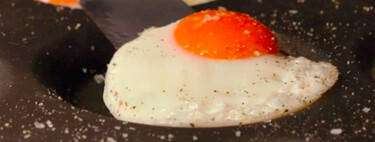 Así 'fríen' los huevos en un restaurante donde venden más de 100 por servicio: "Los cocinamos al horno durante dos minutos y medio" 