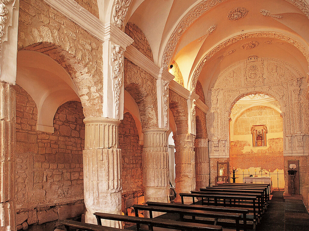 Por su fachada pasa desapercibida, pero esta iglesia en La Rioja es una de las más fascinantes y antiguas de España con más de 1.500 años de historia