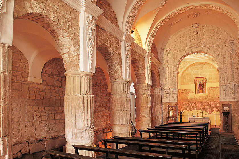 Por su fachada pasa desapercibida, pero esta iglesia en La Rioja es una de las más fascinantes y antiguas de España con más de 1.500 años de historia