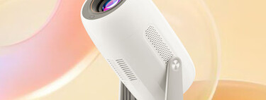 Lenovo lanza un proyector ultracompacto y ligero para tener un pantallón en cualquier lugar de casa: 1080p y con Smart TV integrada 