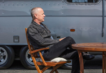 ¡Ojo, coleccionistas! Tom Hanks subasta su caravana Airstream: su hogar mientras rodó 'Forrest Gump' y casi 20 películas