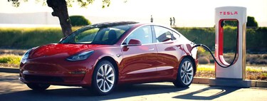 Alguien puso a cargar su Model 3 en un Supercharger, y Tesla le quiso cobrar 12 MDP 