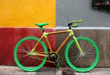 Las artesanas y exclusivas bicicletas de bambú personalizables de Bambu Campos Bikes