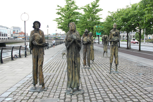 Famine, las huellas de la hambruna en unas esculturas sobrecogedoras en Dublín