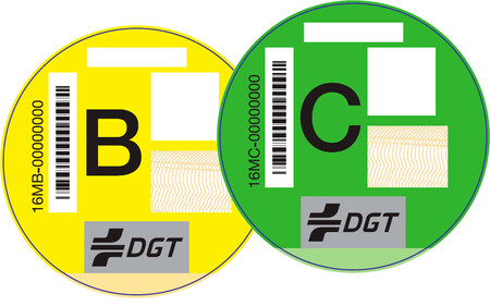 Etiqueta B y etiqueta C de la DGT