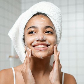 Reponer los básicos de skincare nunca ha sido tan barato: sérums, cremas hidratantes por menos de 15 euros (por tiempo limitado)