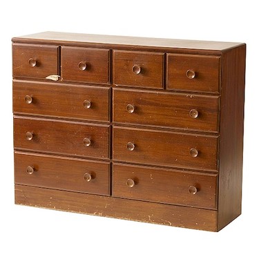 Antes y después: de una cajonera rota a un mueble de almacenaje con encanto