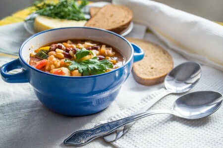 Caldo tlalpeño. Receta fácil de comida tradicional mexicana