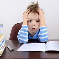 Reduce la ansiedad de los niños ante los exámenes con estos consejos (y replantéate lo que significan)