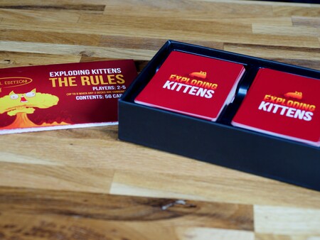 El juego de cartas más loco es el Exploding Kittens y está rebajado en Amazon con este cupón de descuento