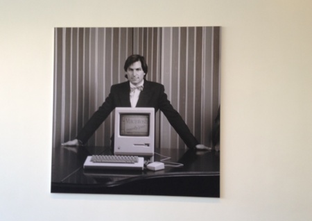Imagen de la semana: Steve Jobs sigue presente en el campus de Apple en Cupertino