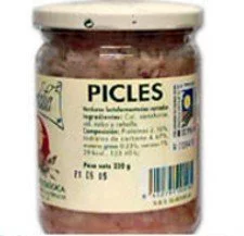 Picles en ensalada de arroz y algas