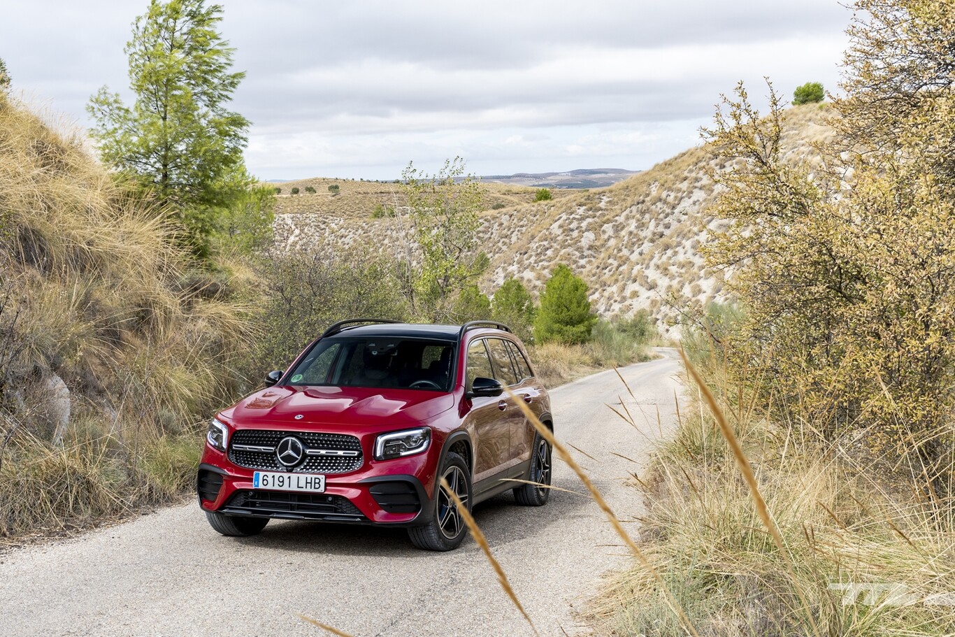 Probamos el Mercedes-Benz GLB 200: un SUV compacto con aires todoterreno que se queda muy justo para siete plazas