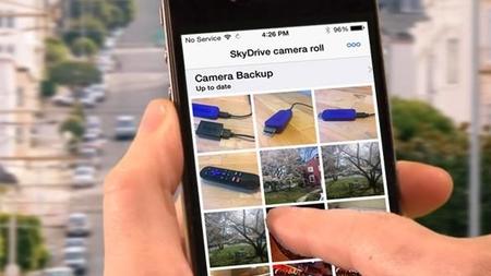 OneDrive intenta seducir a los usuarios de iPhone ofreciendo 30GB gratis al activar el backup de fotos