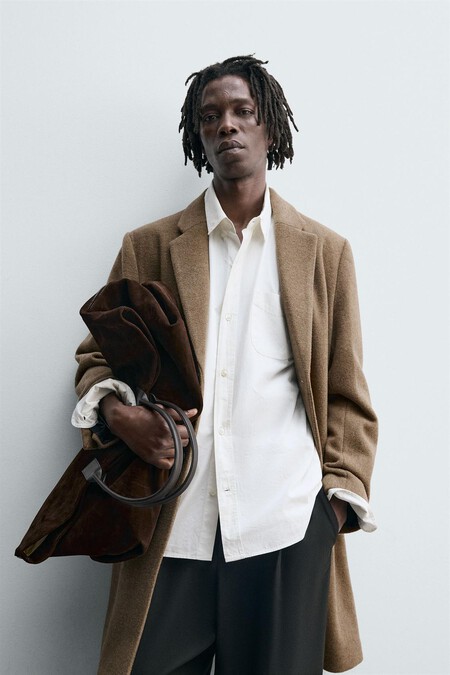 Con Toque Clasico Y Elegante Los Abrigos Color Marron Llegaron Para Convertirse En La Pieza Clave De La Nueva Tendencia Del Otono En Los Looks Dark Academy