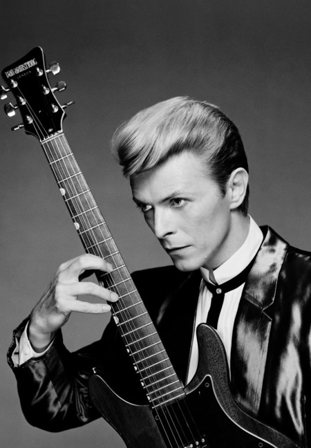 David Bowie: El hombre que desafió al género y la moda fallece a los 69 años de edad