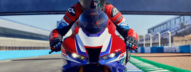 Honda va a matar sus motos de gasolina porque los moteros lo están extinguiendo, pero BMW piensa lo contrario. Y ambas tienen razón