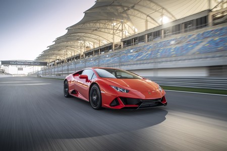 Lamborghini vuelve a la producción... ¡con una sorpresa! Presentará un nuevo modelo esta semana