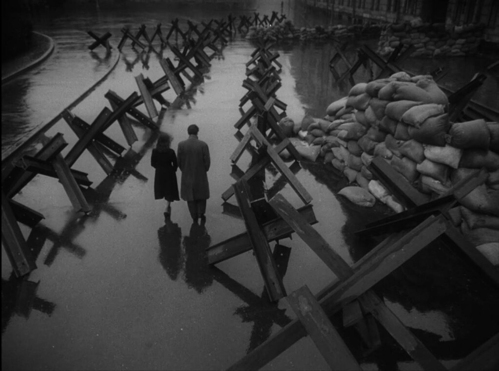 94 de perfección cinematográfica. Es una de las mejores películas bélicas de la historia y merece ser redescubierta