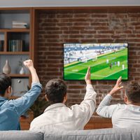 Grito de gol atrasado: por que o streaming transmite o jogo depois da antena? 