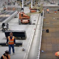 Rivian aún no ha fabricado ni un coche eléctrico y seguirá sin hacerlo (al menos este año) debido al coronavirus