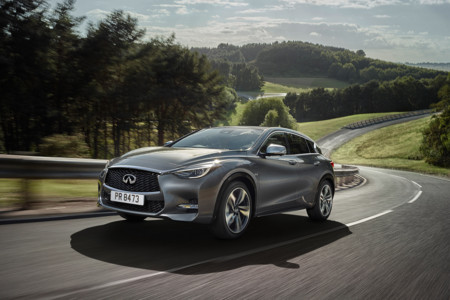 Infiniti Q30, el compacto que quería ser SUV