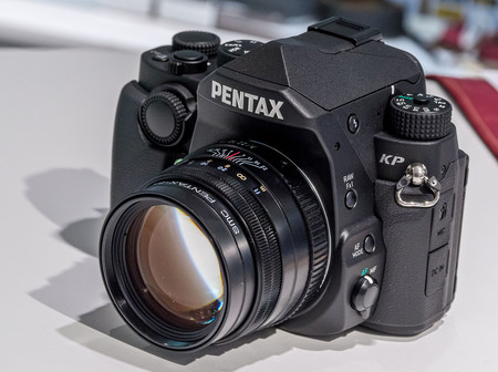 Pentax KP IR, una versión infrarroja de la pequeña réflex de Ricoh sólo para instituciones especializadas
