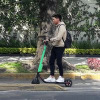 CDMX quiere poner una nueva condición para motos, scooters y bicis eléctricas: demostrar que sabes manejarlas 