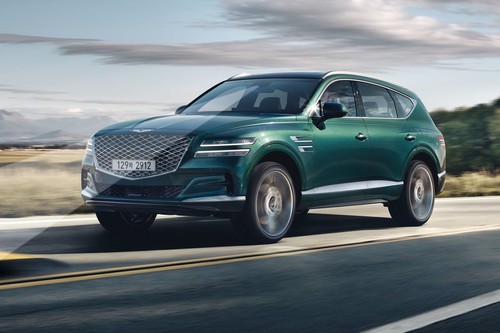 El Genesis GV80 es un nuevo SUV premium que sueña ser un Bentley coreano