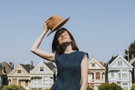 Siete looks casual para estrenar en primavera con descuentos de hasta el 40%