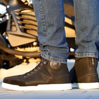 De la moto al trabajo bien protegido con las botas Seventy Degrees Urban SD-BC7, por 95 euros