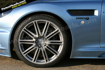 Aston Martin DBS