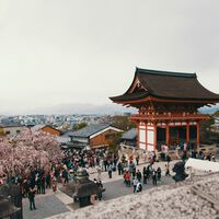 O Japão está sendo inundado por hordas de turistas estrangeiros; por isso, o país começou a oferecer voos gratuitos para eles 